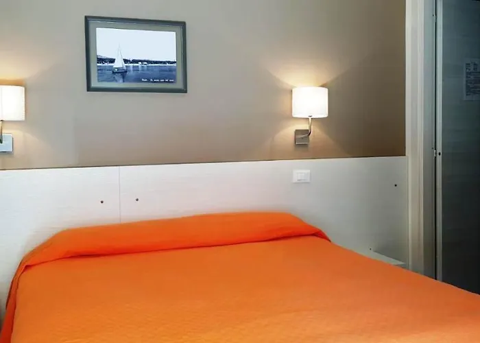 Szálloda Dependance Lisa Pineto